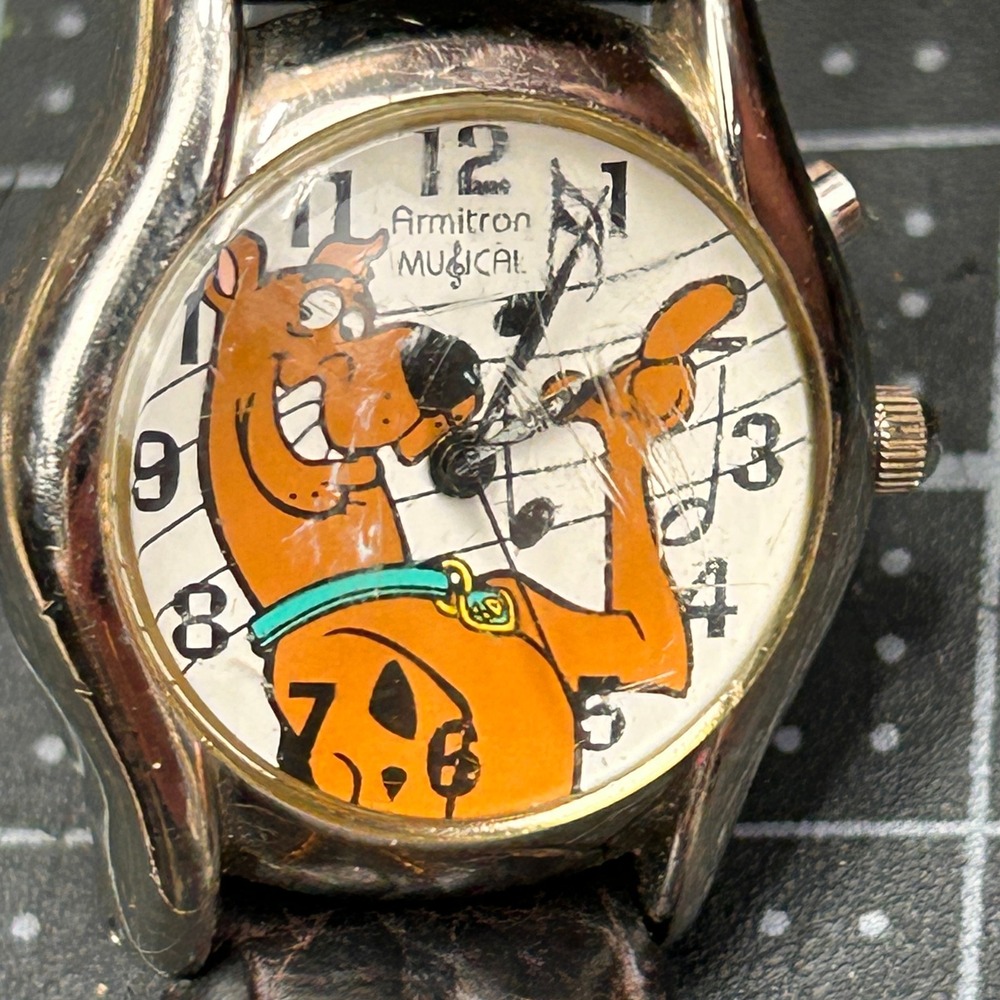 Vintage Armitron Musical Scooby-Doo Watch Brown Leather Strap 2100/114 753H